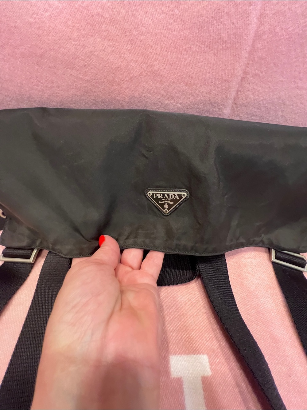 Prada⭐️✌🏻 Black Nylon Duffel perfect for traveling/towels/yoga mat!! - Picture 6 of 11